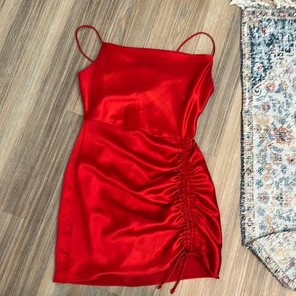 zara red dress satin CONTRAST PIPING SATIN MINI DRESS - Red